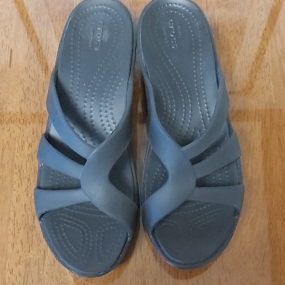CROCS Sanrah Wedge Black Strappy Sandel. - PAYMENT BY PAYPAL ONLY